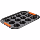Le Creuset 941001400 Hardened Baking Tray with Non-Stick, Oven Tray with 12 Muffin Molds, Black, 30 cm